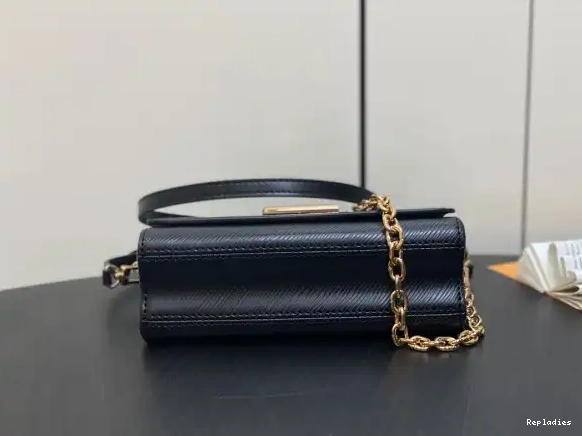 Repzbay TWIST-19*10.5*6.5cm LOUIS VUITTON 0521